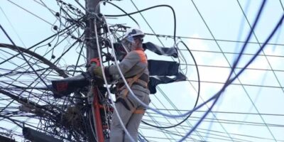 Furtos de energia custam R$ 10,3 bi, e Light está entre as campeãs de perdas