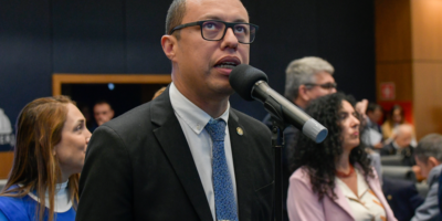 Alerj: Deputado Douglas Gomes repudia nota do governo Lula em apoio ao Irã