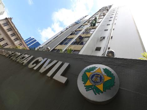Operação da Polícia Civil mira receptadores e dá prazo para devolução de celulares roubados