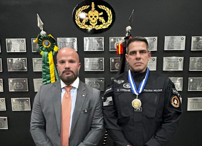 Alerj concede Medalha Tiradentes ao novo comandante do BOPE, Marcelo Corbarge