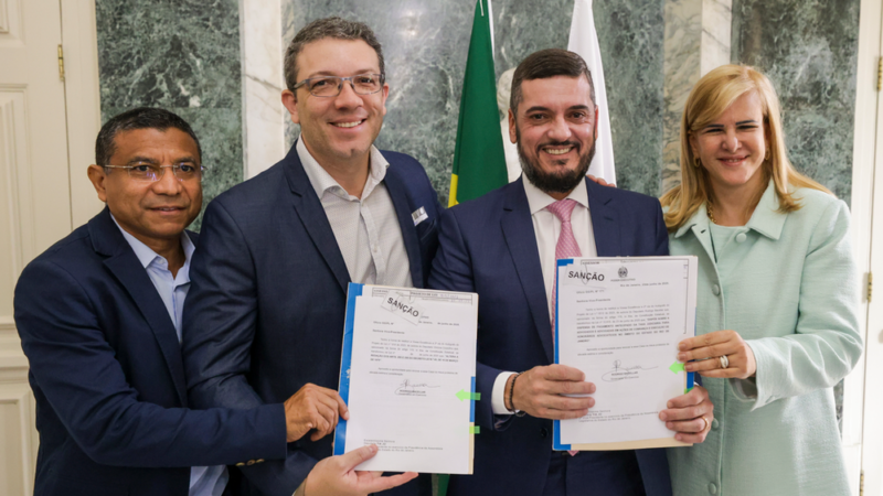 Governador em exercício sanciona lei que dispensa pagamento antecipado de taxa judiciária em cobrança de honorários