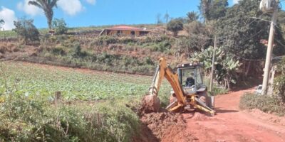 Prefeitura de Teresópolis realiza manutenção de estradas e limpeza nos distritos rurais