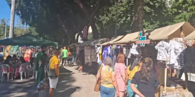 Mais de 120 barracas são impedidas de funcionar na Feira da Glória neste domingo