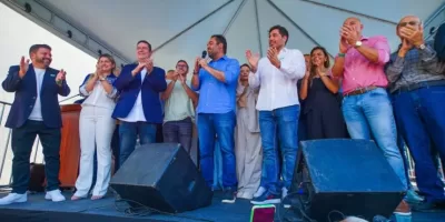 Cláudio Castro e Léo Vieira entregam Maternidade Municipal em Meriti