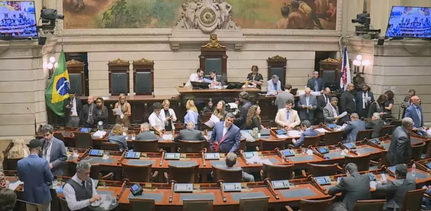 Retorno demolidor: Câmara ‘volta’ derrubando 12 vetos de Eduardo Paes