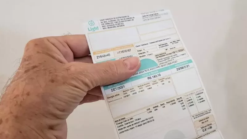 Conta de luz mais cara em agosto: Aneel aciona bandeira vermelha 2