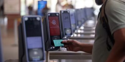 Após um mês de operação exclusiva do Jaé, passageiros ainda enfrentam falhas ao usar o cartão