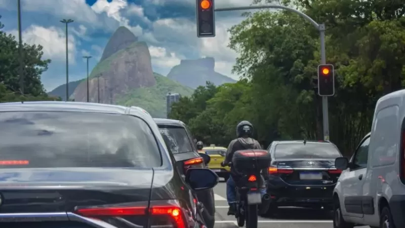 Governador sanciona lei e estende prazo do IPVA em Dia até 30 de novembro