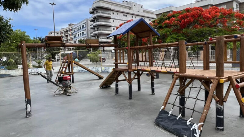 Vereadores discutem veto de Paes ao Projeto de cercamento das áreas públicas de recreação infantil.