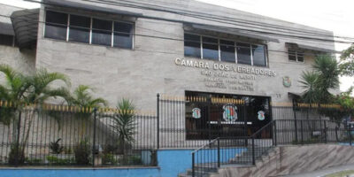 Câmara de São João de Meriti aluga carro blindado por R$ 182 mil e gera questionamentos