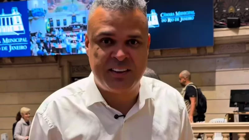 Vereador do RJ é denunciado por repasses não declarados via PIX