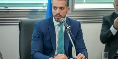 Aldeia Maracanã e apartamentos da Uerj são incluídos na lista de leilão do governo pela CCJ da Alerj