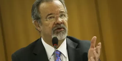 Ex-ministro da Defesa avalia como “inexistente” papel do governo federal na segurança pública