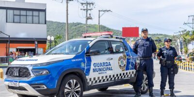 Prefeitura de Maricá anuncia construção de Cidade da Segurança, com direito a caveirão e fuzil