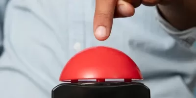 Alerj aprova implantação do ‘botão do pânico’ em unidades de saúde