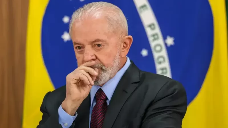 Popularidade de Lula cai e debate sobre segurança ganha força após operação no Rio, mostra Quaest.