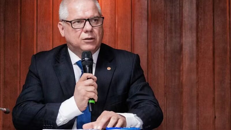 Ex-presidente do INSS Alessandro Stefanutto é preso pela PF por descontos ilegais em aposentadorias