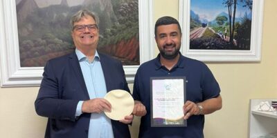 Prefeito de Teresópolis recebe certificação da ONU e prêmio de destaque nacional