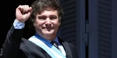 Milei compartilha post sobre candidatura de Flávio Bolsonaro à Presidência