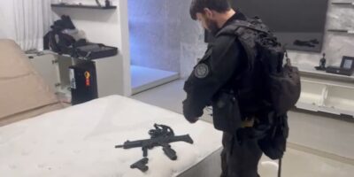 Polícia Civil deflagra operação contra esquema de falsificação de documentos para compra de armas