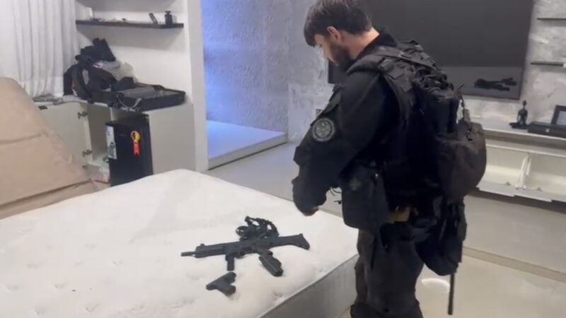 Polícia Civil deflagra operação contra esquema de falsificação de documentos para compra de armas