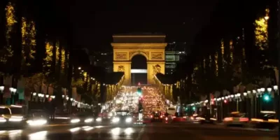 Cidade Luz mergulha nas trevas: imigração ilegal e terrorismo cancelam Natal e Réveillon em Paris