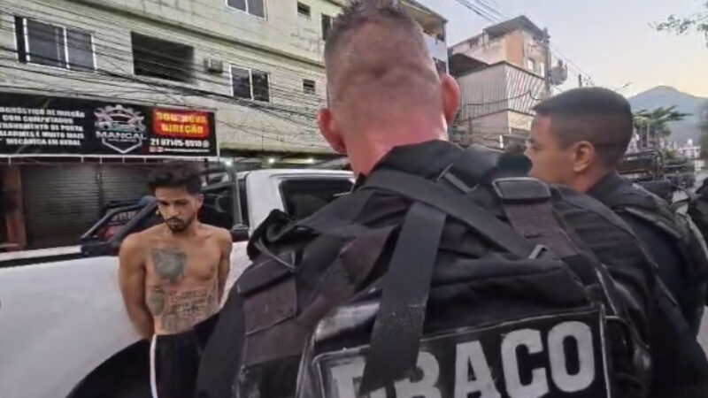 Polícia do Rio prende líder do Comando Vermelho da Bahia escondida na Gardênia Azul