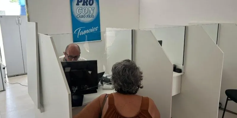 Prolagos faz mais de 150 atendimentos em plantões especiais com o Procon de Cabo Frio