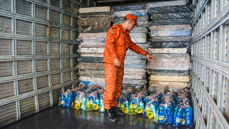 Municípios afetados pelas chuvas recebem kits de apoio do Governo do Estado