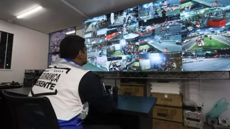 Carnaval 2026 no RJ: mais de 600 detidos, 41 armas apreendidas e 97 celulares recuperados pela PM