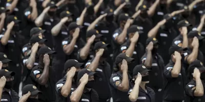 Câmara derruba veto de Paes e libera meia-entrada para policiais e bombeiros no Rio