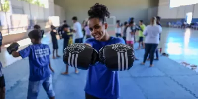 Cabo Frio oferece muay thai e jiu-jitsu gratuitos para alunos da rede municipal