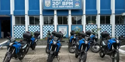 20º BPM recebe motos e coletes por emenda de Carlinhos BNH e reforça policiamento na Baixada