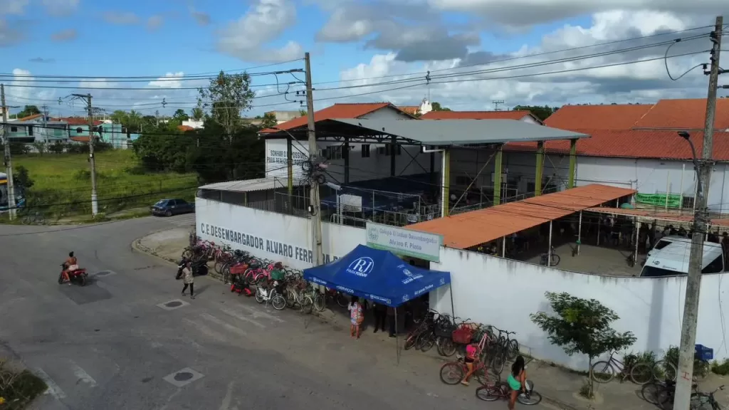 O programa RJ Para Todos + Serviços chegou, neste sábado (28), ao bairro Donana, em Campos dos Goytacazes, com uma série de atendimentos gratuitos voltados à população.