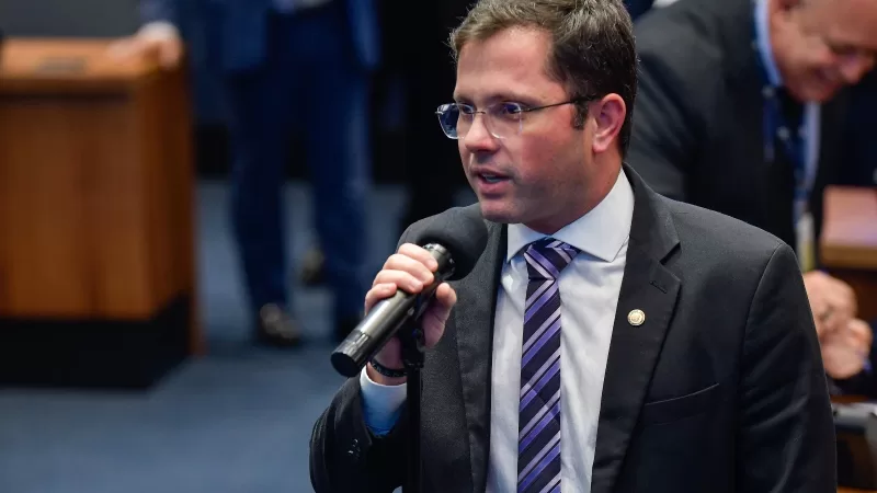 Sergio Fernandes cobra regulamentação de lei que inclui professores da educação infantil na carreira do magistério