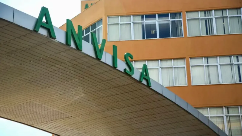 Gigante farmacêutica tenta manter no Brasil terapia de R$ 20 milhões suspensa pela Anvisa