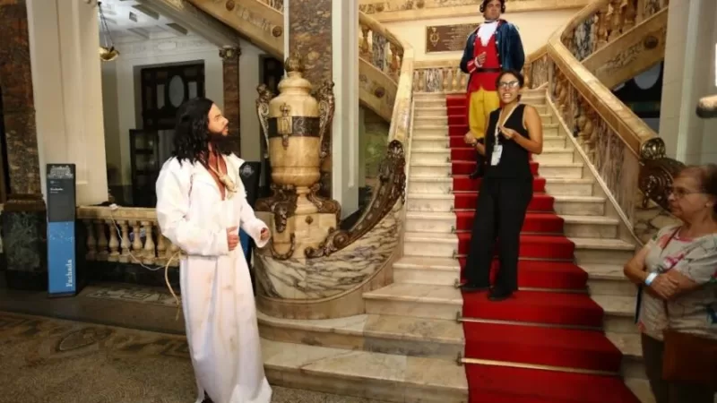 Palácio Tiradentes celebra Centenário com visita teatralizada gratuita neste feriado