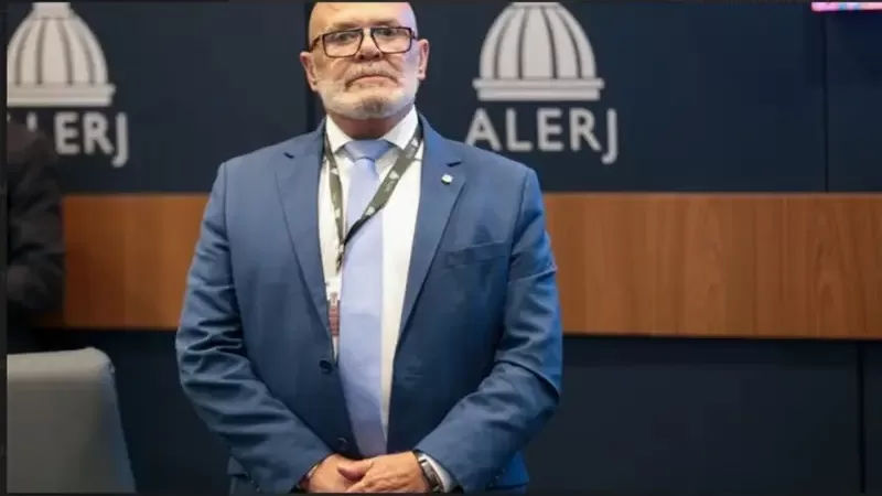 Servidor histórico da Alerj será condecorado com a Medalha Tiradentes