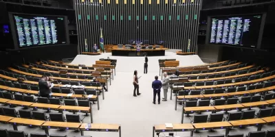 Fim da janela partidária: PL cresce na Câmara e PDT amarga maior perda de deputados