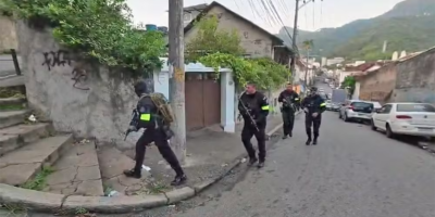 Polícia mira grupo do TCP que desbloqueava celulares roubados e fazia empréstimos em nome das vítimas