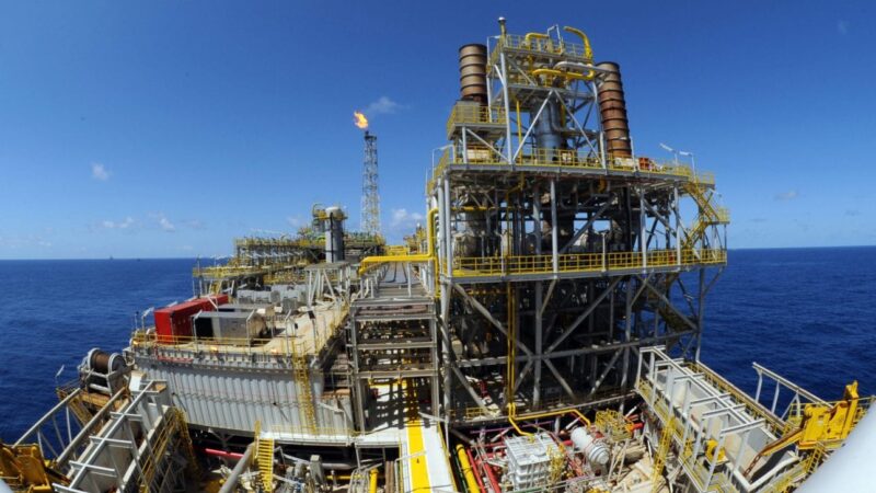 Estado do Rio de Janeiro defende pacto federativo e princípios constitucionais contra redistribuição de royalties do petróleo