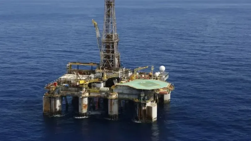 Aumento de R$ 10 bi na receita, gerado pela alta do petróleo, pode levar o Estado do Rio a zerar déficit orçamentário