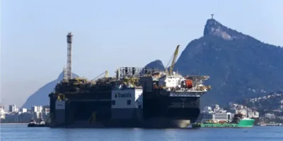 Petróleo vira boia salva-vidas do Rio e pode apagar rombo de R$ 19 bilhões no caixa do estado