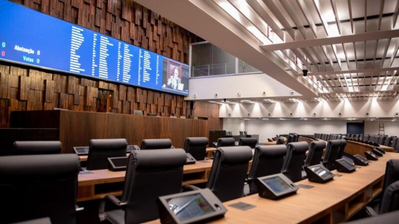 Antes das férias (ops, do recesso), Alerj vai votar mais de 50 vetos que estão na gaveta desde os tempos de Cláudio Castro