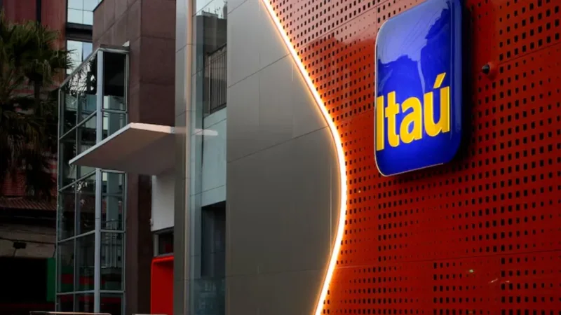 Itaú cobrou seguro sem contrato por 13 anos e terá que devolver em dobro a aposentado