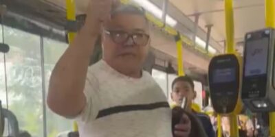 Todo racista é um frustrado: passageiro é expulso de ônibus após atacar motorista negra no Rio