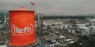 Justiça decreta falência da Refit após investigações por fraude fiscal e bloqueio de R$ 52 bilhões