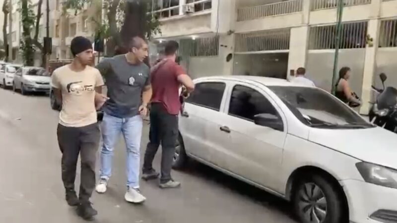 Polícia prende dupla que anunciava iPhone roubado por R$ 2 mil no Facebook Marketplace em Copacabana