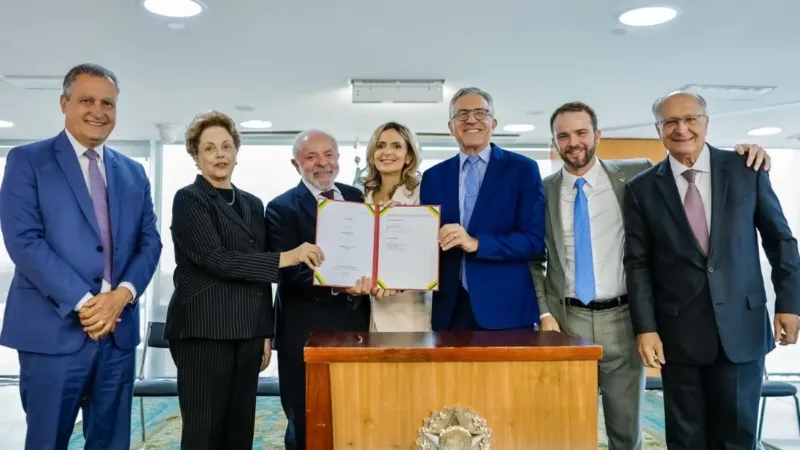 Ex-advogado de Padilha integra direção de ONG escolhida para contrato de R$ 1,95 bilhão na Saúde