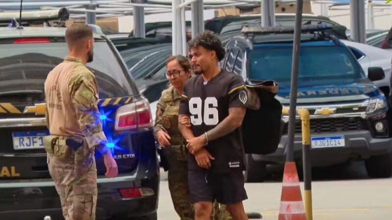 Mãe e irmão de Oruam são presos pela PF em operação contra monopólio de internet do Comando Vermelho
